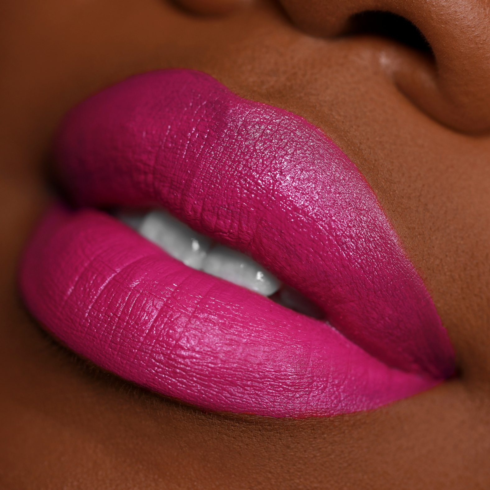 Linda Satin Sorcery™ Liquid Lipstick