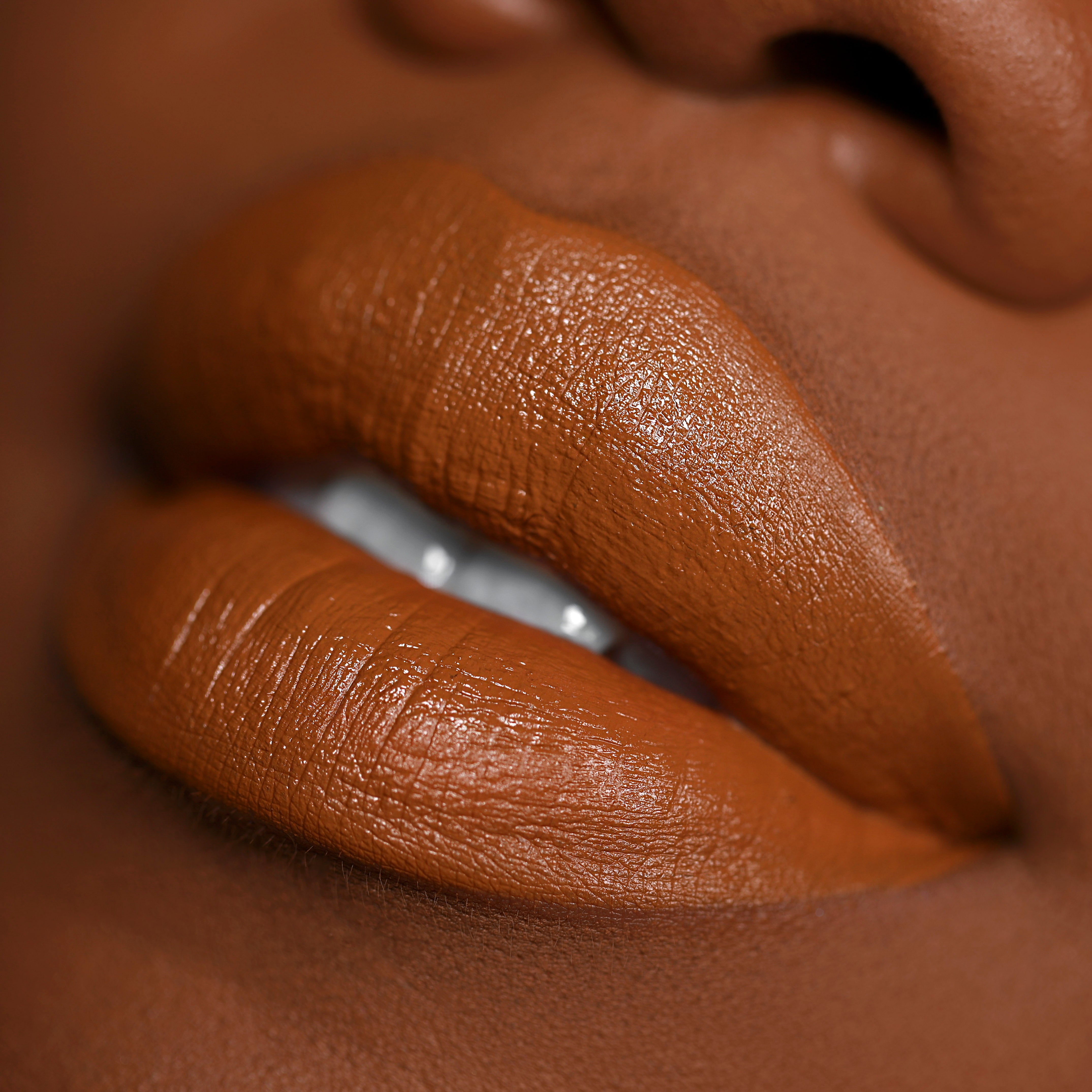 Jeanette Satin Sorcery™ Liquid Lipstick