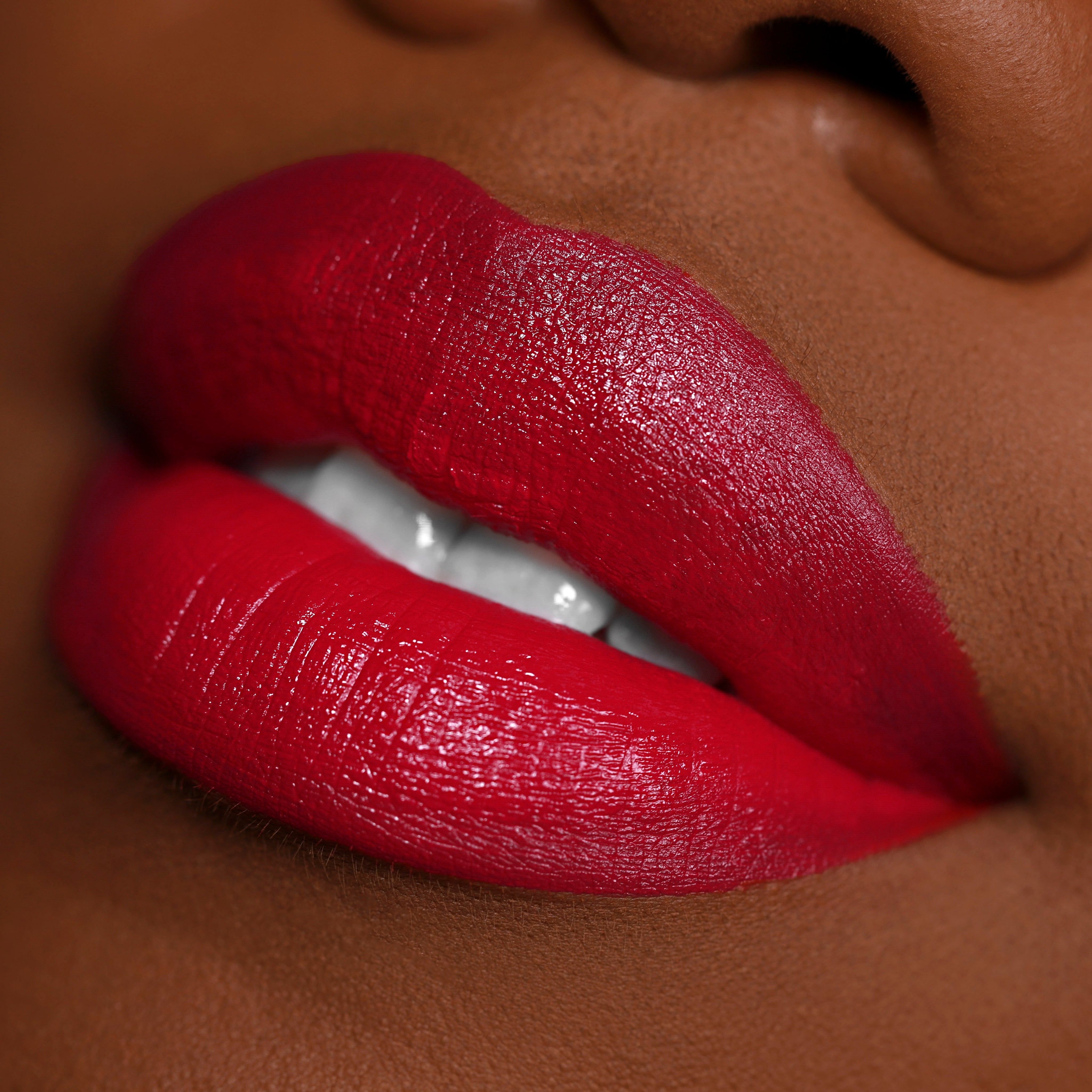 Samantha Satin Sorcery™ Liquid Lipstick