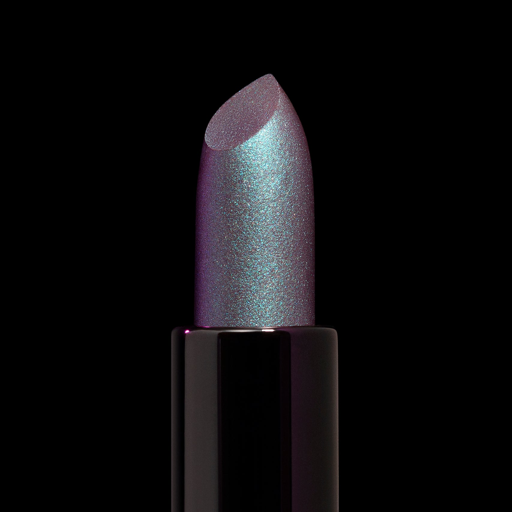 UE_METALLLICLIPSTICKS_SILOS_OPEN_MASTER_NEWSHADES_01_MACRO_2b0c8a04-9591-4ffb-b807-db0ac8242c2e.jpg