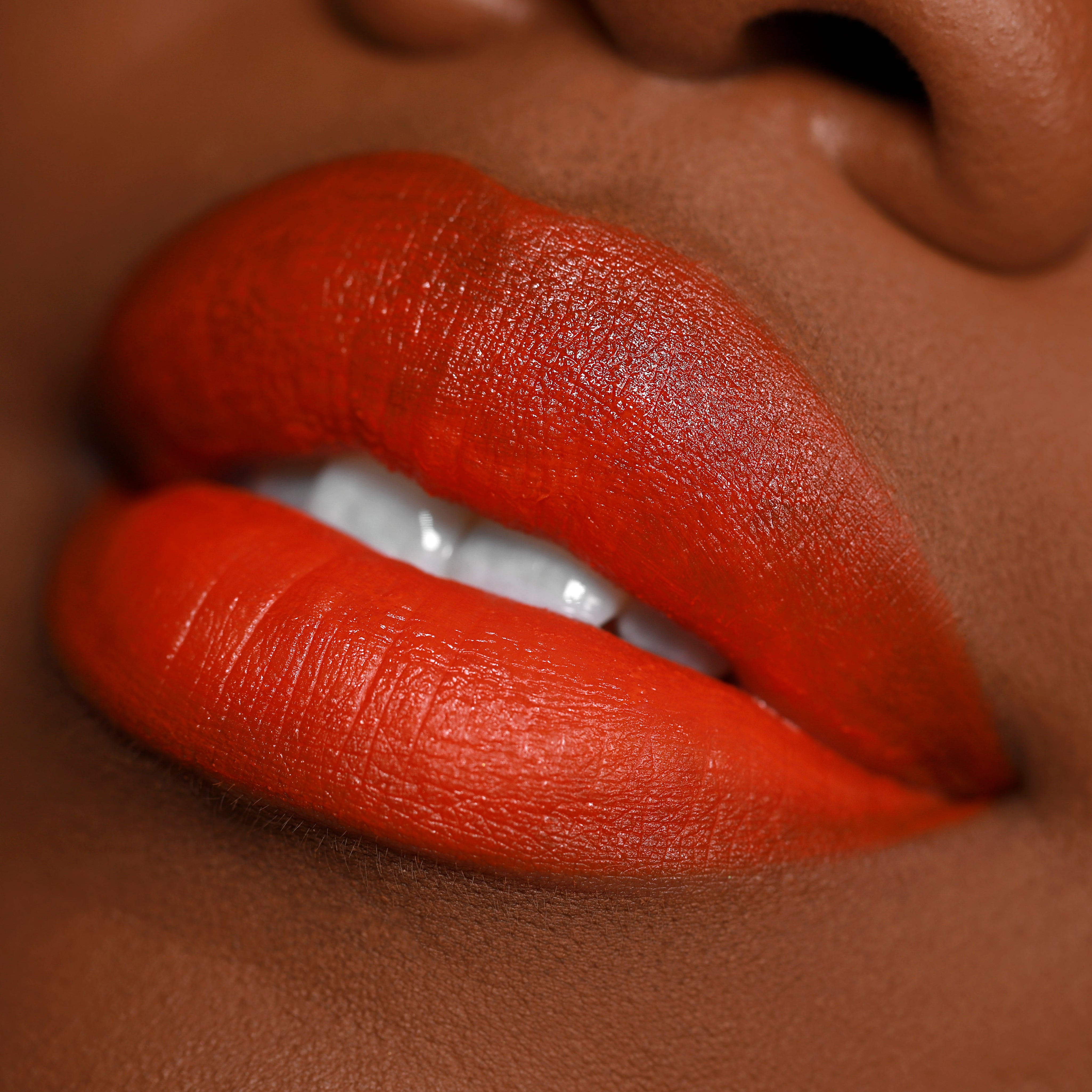 Gladys Satin Sorcery™ Liquid Lipstick